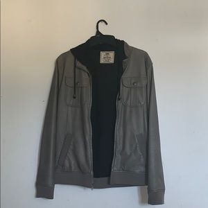 A leather jacket (size medium) men